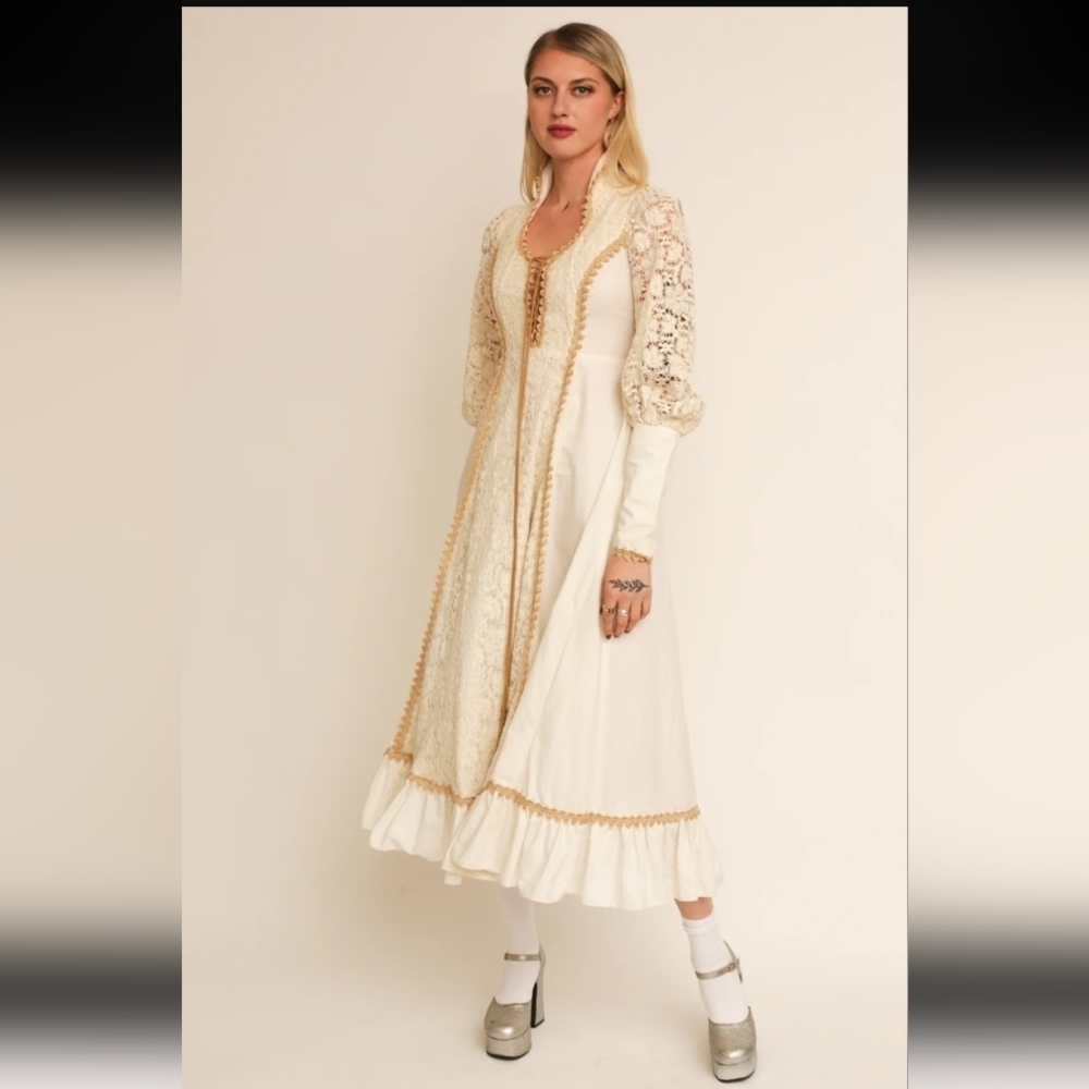 Vintage 1970s 70s Gunne Sax Jessica McClintock Linen Raffia Trim Queen Anne Neck